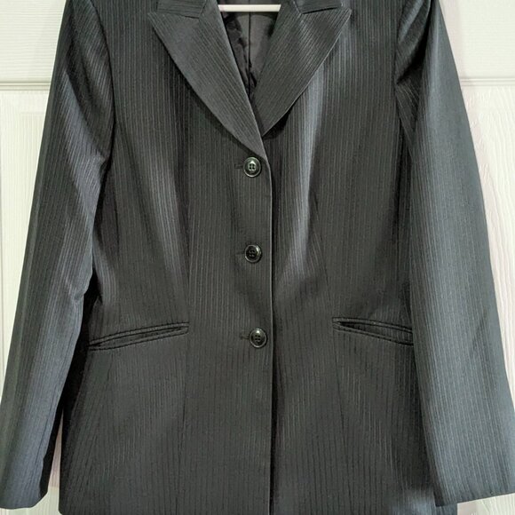Evan-Picone Women's Black Stripe Blazer, Size 12, Suit Separate - Picture 13 of 16